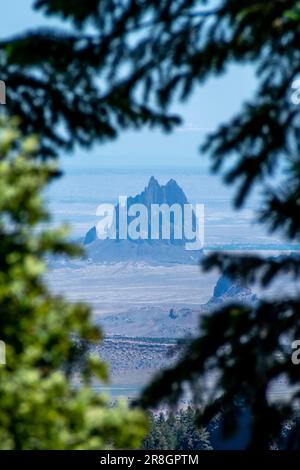 Shiprock, von der Spitze des Buffalo Pass aus gesehen Stockfoto