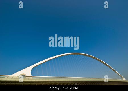 The Sails, Santiago Calatravas Hängebrücke über die A1, Reggio Emilia, Italien Stockfoto