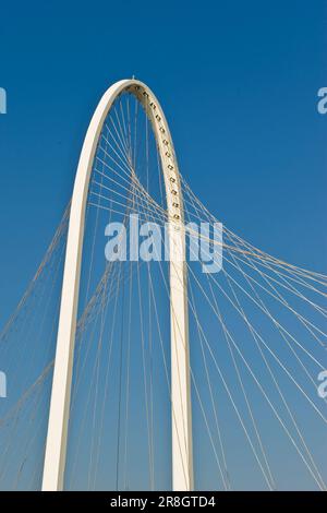 The Sails, Santiago Calatravas Hängebrücke über die A1, Reggio Emilia, Italien Stockfoto