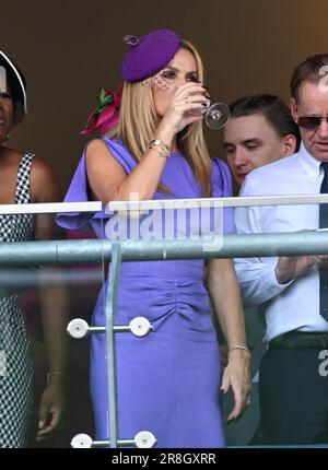 Ascot, Großbritannien. 21. Juni 2023. Berkshire, Großbritannien. 21. Juni 2023. Amanda Holden am zweiten Tag des Royal Ascot. Kredit: Doug Peters/Alamy Live News Stockfoto