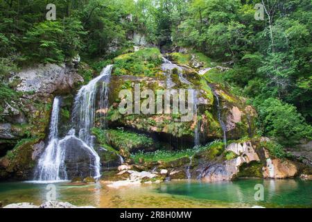 Wunderschöner Virje-Wasserfall in Slowenien Stockfoto