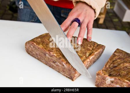 Schweineschalen. Typisch aus der Provinz Modena. Emilia Romagna. Italien Stockfoto