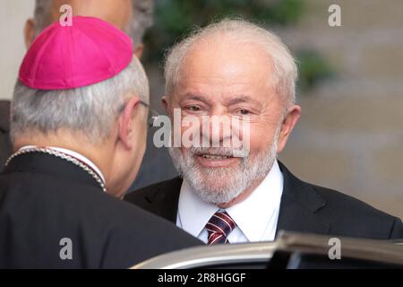 Vatikanstadt, Vatikan, 21. Juni 2023. Der brasilianische Präsident Luiz Inacio Lula reist nach dem Treffen mit Papst Franziskus im Vatikan ab - Foto: Vatikanpool D. Ibanez. Kredit: Maria Grazia Picciarella/Alamy Live News Stockfoto