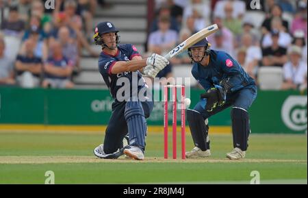 Northampton 21 - Juni 2023 : Chris Lynn von Northamptonshire Fledermäusen während des Vitality T20 Blast Match zwischen Northamptonshire Steelbacks gegen Derbyshire Falcons im County Ground Northampton England . Stockfoto