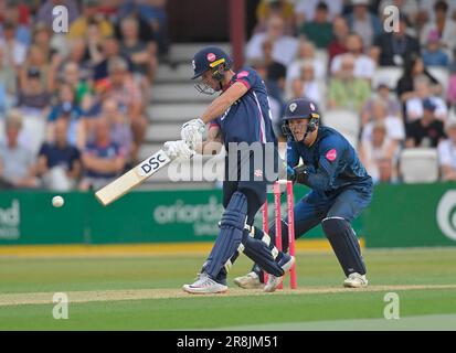 Northampton 21 - Juni 2023 : Chris Lynn von Northamptonshire Fledermäusen während des Vitality T20 Blast Match zwischen Northamptonshire Steelbacks gegen Derbyshire Falcons im County Ground Northampton England . Stockfoto