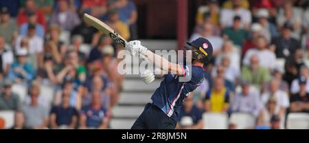 Northampton 21 - Juni 2023 : Chris Lynn von Northamptonshire Fledermäusen während des Vitality T20 Blast Match zwischen Northamptonshire Steelbacks gegen Derbyshire Falcons im County Ground Northampton England . Stockfoto