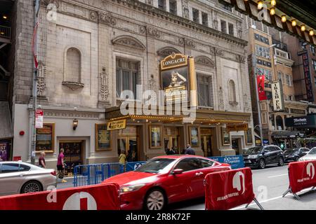 Longacre Theater mit „Leopoldstadt“ Marquee, 2023, New York City, USA Stockfoto