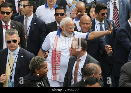 Vereinte Nationen, New York, USA, 21. Juni 2023 - der Internationale Yoga-Tag wird mit einer Yoga-Sitzung begangen, an der Narendra Modi, Premierminister der Republik Indien, im Nordgarten der UN Headquarters.in New York teilnahm. Foto: Luiz Rampelotto/EuropaNewswire Stockfoto