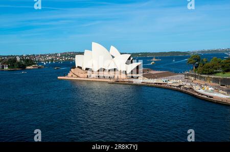 Blick von der Harbour Bridge auf das Sydney Opera House, Darling Harbor, New South Wales, Australien Stockfoto