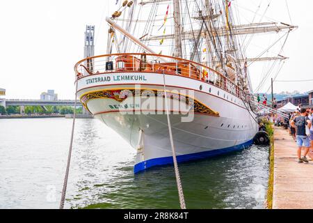 Rouen, Frankreich - 17. Juni 2023: Stern der norwegischen Dreimastgrille „Statsraad Lehmkuhl“, die an den Kais der seine in Rouen in der Normandie festgemacht ist Stockfoto