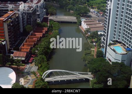Traditionelle Lagerhausgebäude im Herzen von Singapur neben dem Singapore River Stockfoto
