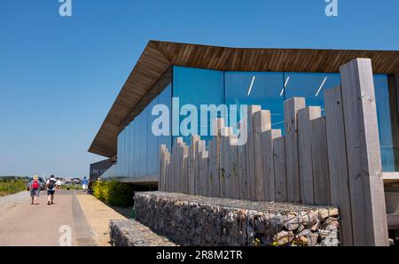 Rye East Sussex , England Großbritannien - Sussex Wildlife Trust Rye Harbour Nature Reserve Discovery & Information Centre mit Café Stockfoto