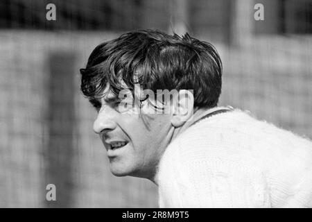 Aktenfoto vom 10.-11-1968 von Yorkshire und England Fast Bowler, Fred Trueman. Die Kuratoren der Eröffnungsausstellung in der neuen Community Gallery im MCC Museum haben das Ziel, einen jüdischen Kricketspieler für England zu inspirieren. Ausgabedatum: Donnerstag, 22. Juni 2023. Stockfoto