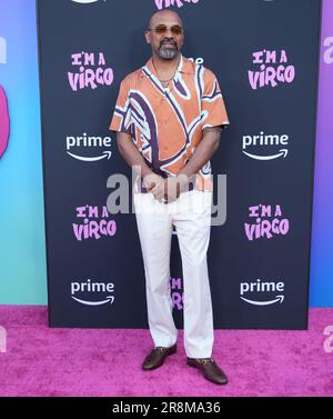 Los Angeles, USA. 21. Juni 2023. Mike Epps trifft am Mittwoch, den 21. Juni 2023, auf der I'M A VIRGO Los Angeles Premiere des Prime Videos im Harmony Gold in Los Angeles, Kalifornien, ein. (Foto: Sthanlee B. Mirador/Sipa USA) Guthaben: SIPA USA/Alamy Live News Stockfoto