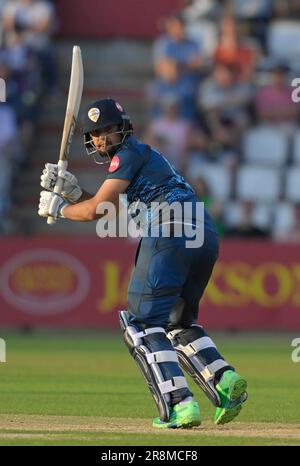 Northampton 21 - Juni 2023 : Haider Ali of Derbyshire Falcons während des Vitalitätsspiels T20 Blast zwischen Northamptonshire Steelbacks vs Derbyshire Falcons im County Ground Northampton England . Stockfoto