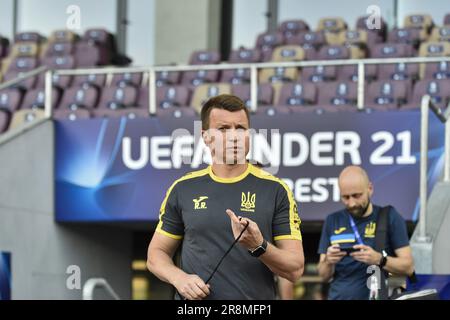 BUKAREST, RUMÄNIEN - 20. JUNI 2023 - der Cheftrainer des ukrainischen nationalen U21-Teams Ruslan Rotan wird während einer Schulung vor den 202 Jahren gezeigt Stockfoto