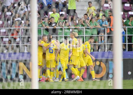 BUKAREST, RUMÄNIEN - 20. JUNI 2023 1 - Spieler aus der Ukraine werden auf dem Spielfeld während des Matchday der UEFA-Europameisterschaft unter 21 der UEFA 2023, Gruppe B, gesehen Stockfoto