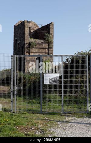 Die Überreste von Cook's Kitchen Mine in Brea, Cornwall. Stockfoto