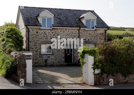 Ein einfaches Cornish Cottage, im reizenden Dorf Brea in Cornwall, England. Stockfoto