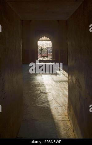 Grabzimmer, Grabmal von Nasiruddin Muhammad, Humayun Mausoleum, Delhi, Indien Stockfoto