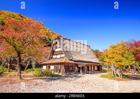 Gassho-Zukuri Minka-Garten Stockfoto