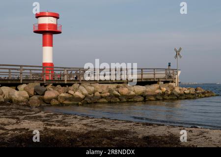 Leuchtturm im Hafen, Eckernfoerde, Schleswig-Holstein, Deutschland Stockfoto