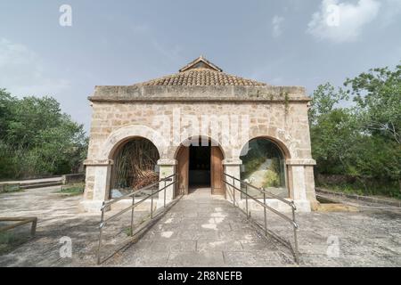 Blick auf Gebäude und Empfangszentrum, Reservat S’Albufera, Mallorca, Balearen, Spanien, 19. Juni 2023 Stockfoto