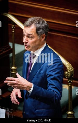 Brüssel, Belgien. 22. Juni 2023. Premierminister Alexander De Croo nahm am Donnerstag, den 22. Juni 2023, auf einer Plenarsitzung der Kammer im Bundesparlament in Brüssel ein Bild auf. BELGA FOTO JASPER JACOBS Kredit: Belga News Agency/Alamy Live News Stockfoto