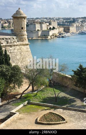 Wachturm und Festung St. Angelo im Grand Harbour von Valletta, Malta Stockfoto