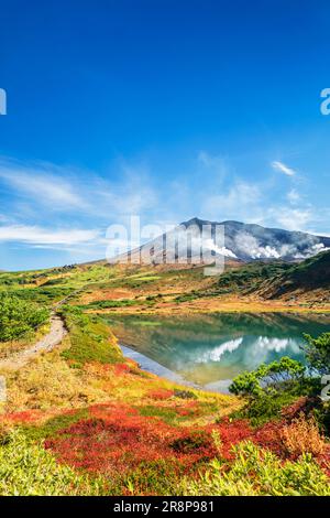 Asahi Dake und Kagami Teich Stockfoto