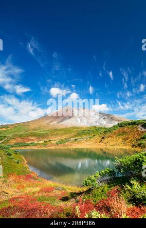 Asahi Dake und Kagami Teich Stockfoto