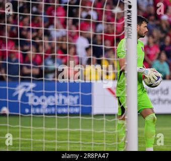 St. Louis, USA. 21. Juni 2023. St. Louis City Torwart Roman Bürki (1). STL City spielte Real Salt Lake am 21. Juni 2023 in einem Major League Soccer-Spiel im CITY Park Stadium in St. Louis, MO, USA. Foto: Tim Vizer/Sipa USA Kredit: SIPA USA/Alamy Live News Stockfoto