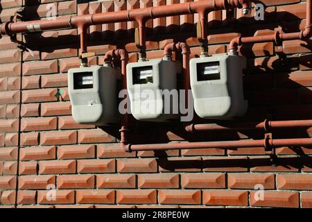 Gaszähler in Korea. Verbrauch fossiler Brennstoffe für Haushalte – Erdgaszähler in Busan, Südkorea. Stockfoto