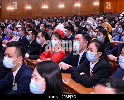 Peking, China. 22. Juni 2023. Der 19. Nationale Kongress der Kommunistischen Jugendliga Chinas (CYLC) endet am 22. Juni 2023 in der Großen Halle des Volkes in Peking, Hauptstadt Chinas. Kredit: Jin Liangkuai/Xinhua/Alamy Live News Stockfoto