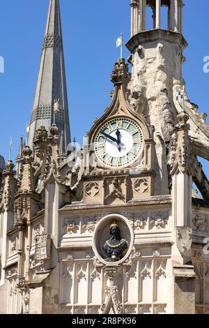 Blick auf die East Street in Richtung Chichester Cross Chichester West Sussex England Stockfoto