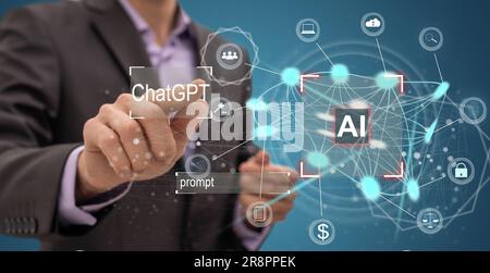 KI-Technologie, künstliche Intelligenz. Ein Mann, der Technologie nutzt, intelligente Roboter-KI, künstliche Intelligenz durch Eingabe der Eingabeaufforderung, erzeugt etwas Stockfoto