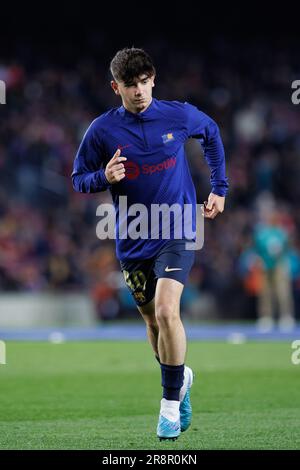 BARCELONA – APR 10: Aleix Garrido wärmt sich vor dem LaLiga-Spiel zwischen dem FC Barcelona und dem FC Girona im Spotify Camp Nou Stadium am 10. April 2 auf Stockfoto