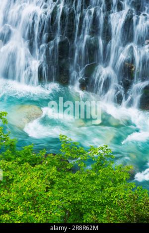 Die Shirahige-no-taki-Fälle Stockfoto