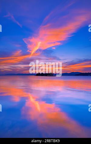 Abendlicher Blick auf den Shinji-See Stockfoto