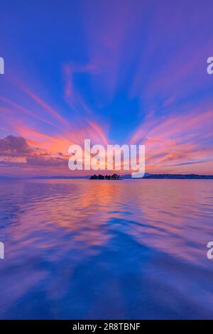 Abendlicher Blick auf den Shinji-See Stockfoto