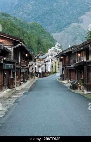 Morgen von Tsumago Yado im Frühling Stockfoto