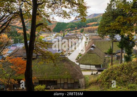 Ohuchijuku im Herbst Stockfoto