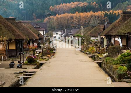 Ohuchijuku im Herbst Stockfoto