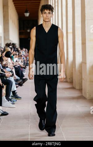 Paris, Frankreich. 22. Juni 2023. GIVENCHY Men Spring Summer 2024 Runway während der Paris Fashion Week am 2023. Juni - Paris; Frankreich 22/06/2023 Gutschrift: dpa/Alamy Live News Stockfoto