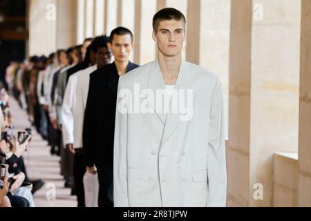 Paris, Frankreich. 22. Juni 2023. GIVENCHY Men Spring Summer 2024 Runway während der Paris Fashion Week am 2023. Juni - Paris; Frankreich 22/06/2023 Gutschrift: dpa/Alamy Live News Stockfoto