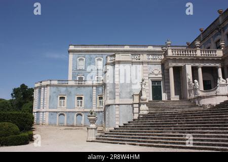 Die Robillon-Treppe im Nationalpalast in Queluz, Portugal Stockfoto