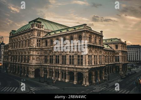 Wiener Staatsoper in Vintage-Stimmung - Osterreich Stockfoto