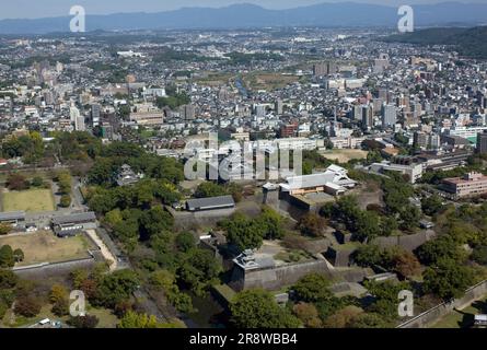 Schloss Kumamoto und Honmaru Goten Stockfoto