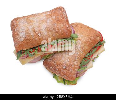 Köstliche Sandwiches mit frischem Gemüse und Käse isoliert auf Weiß, Blick von oben Stockfoto