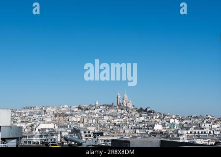 das iew von Montmartre aus den Galeries Lafayette Haussmann Stockfoto